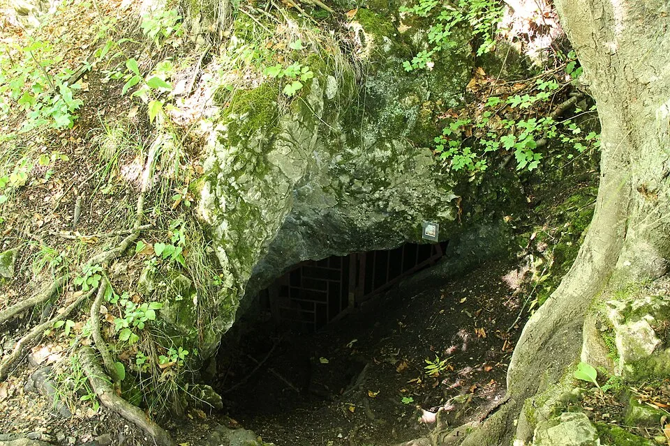 Wesselényi Cave
