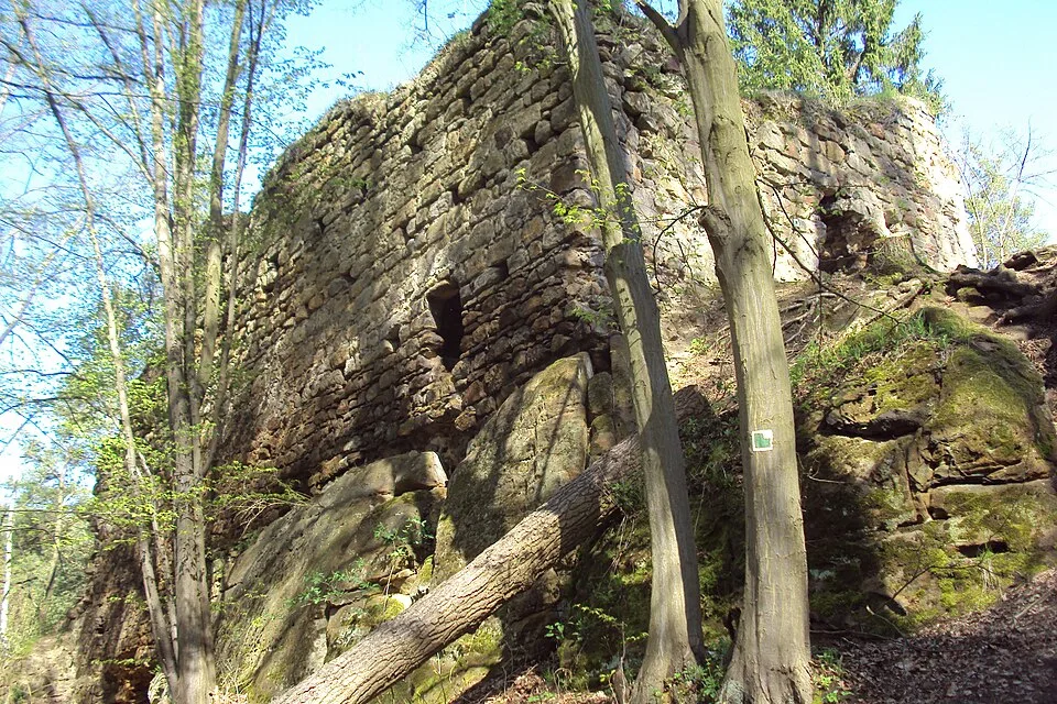 Burg Chudý Hrádek