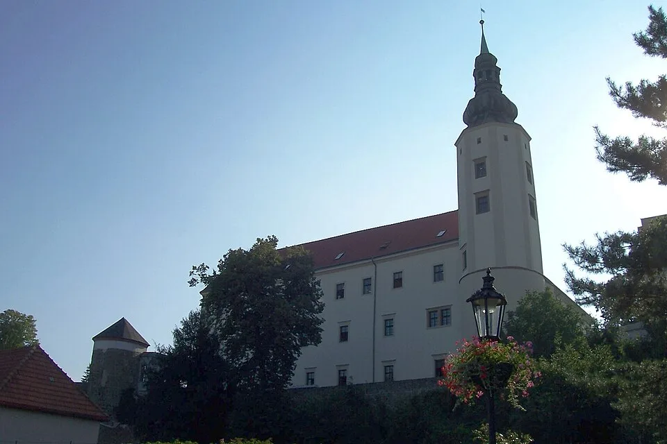 Hranice Chateau