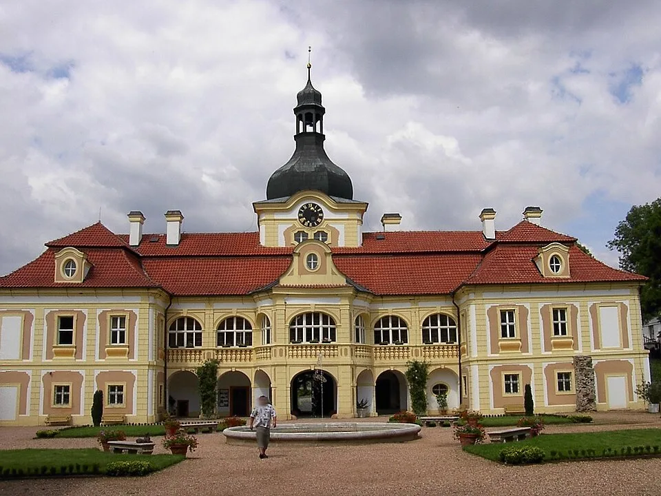 Nebílovy Castle