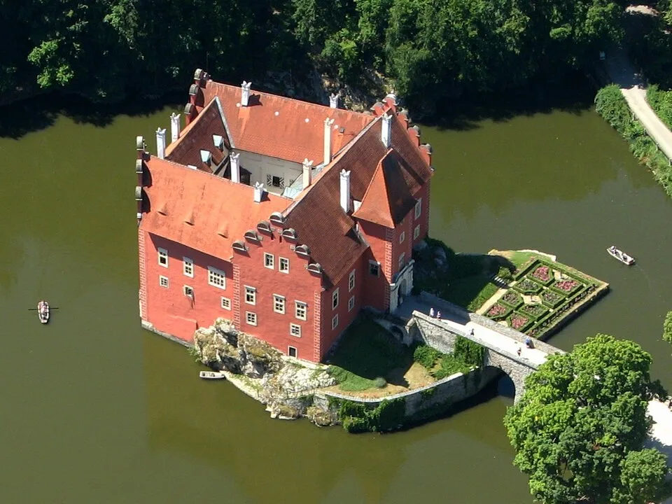 Červená Lhota