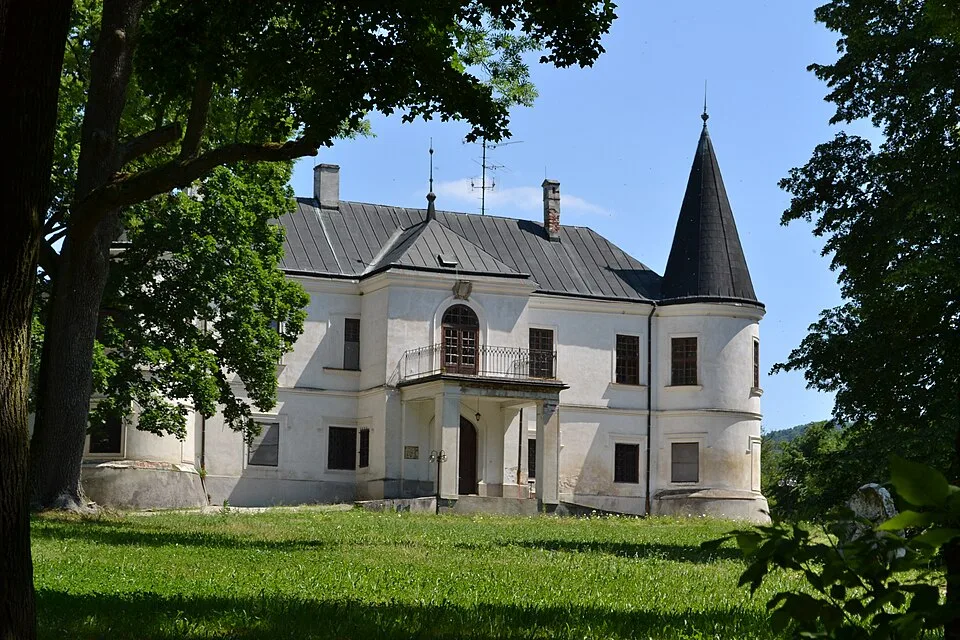 Starší kaštieľ, malý, kaštieľ