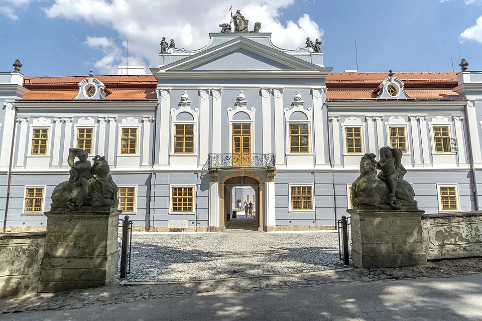 Zámek Peruc