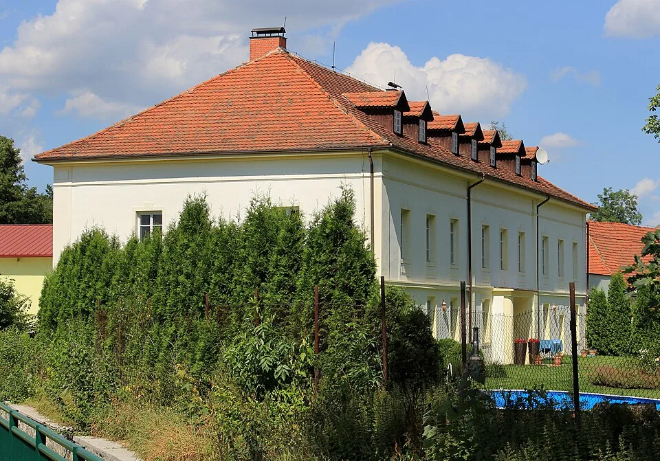Chotiměř