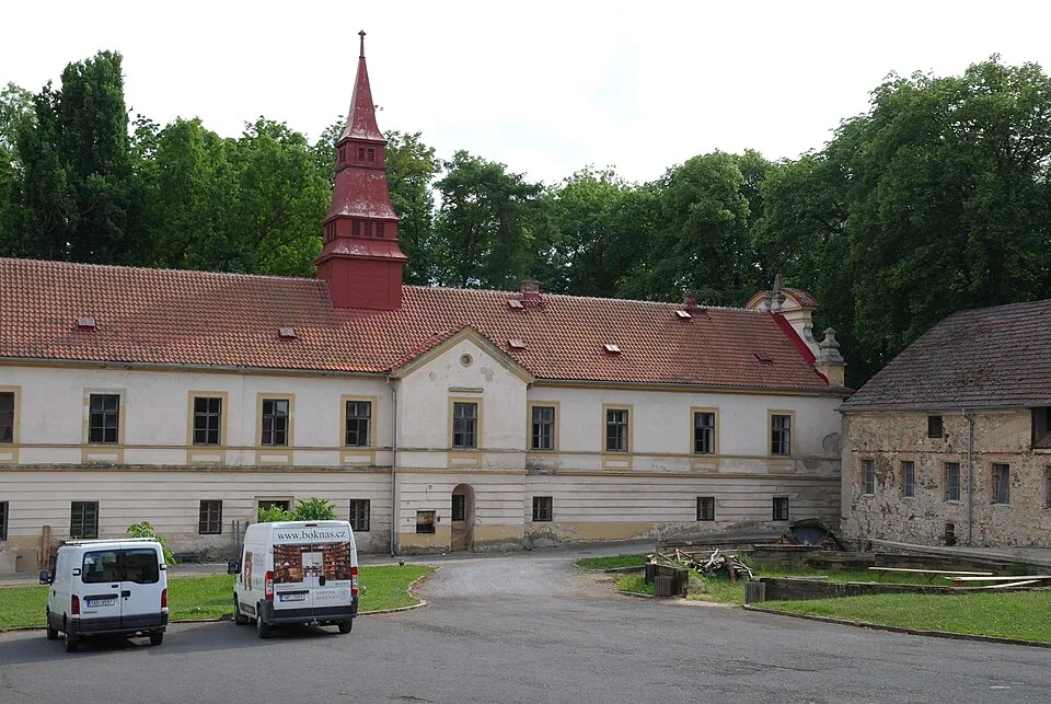 Úholičky Castle
