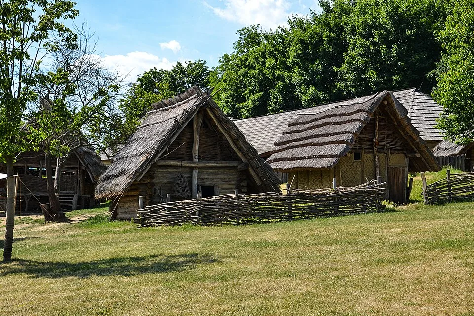 Archeologický skanzen Modrá