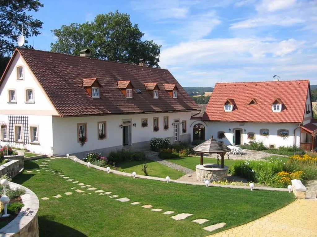Penzion Čapkův statek — MAISON D’HÔTES à Hořičky