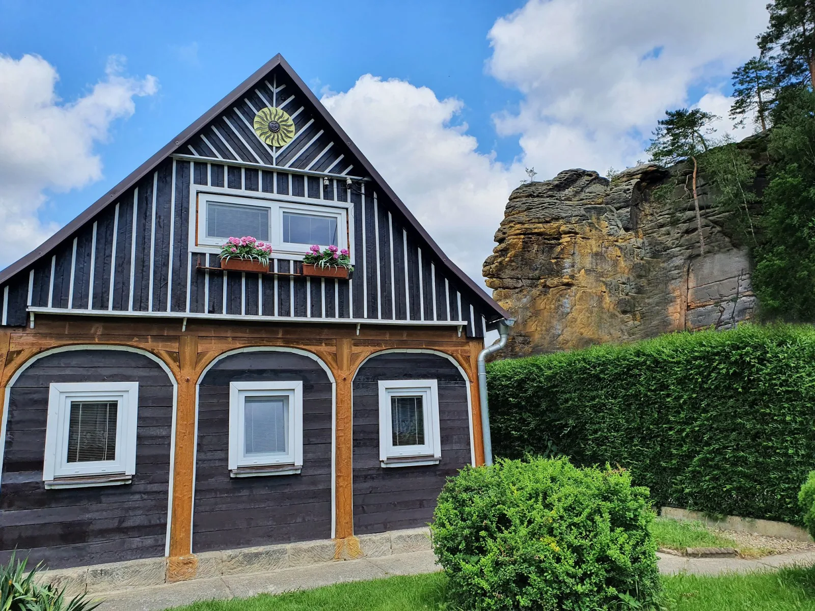 Chalupy U Slunce — CASA DI CAMPAGNA a Jetřichovice