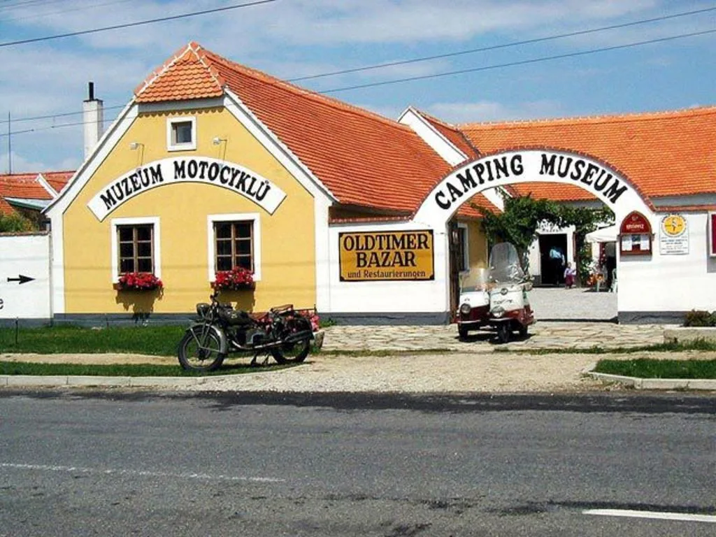 Penzion a kemp Muzeum Lesná