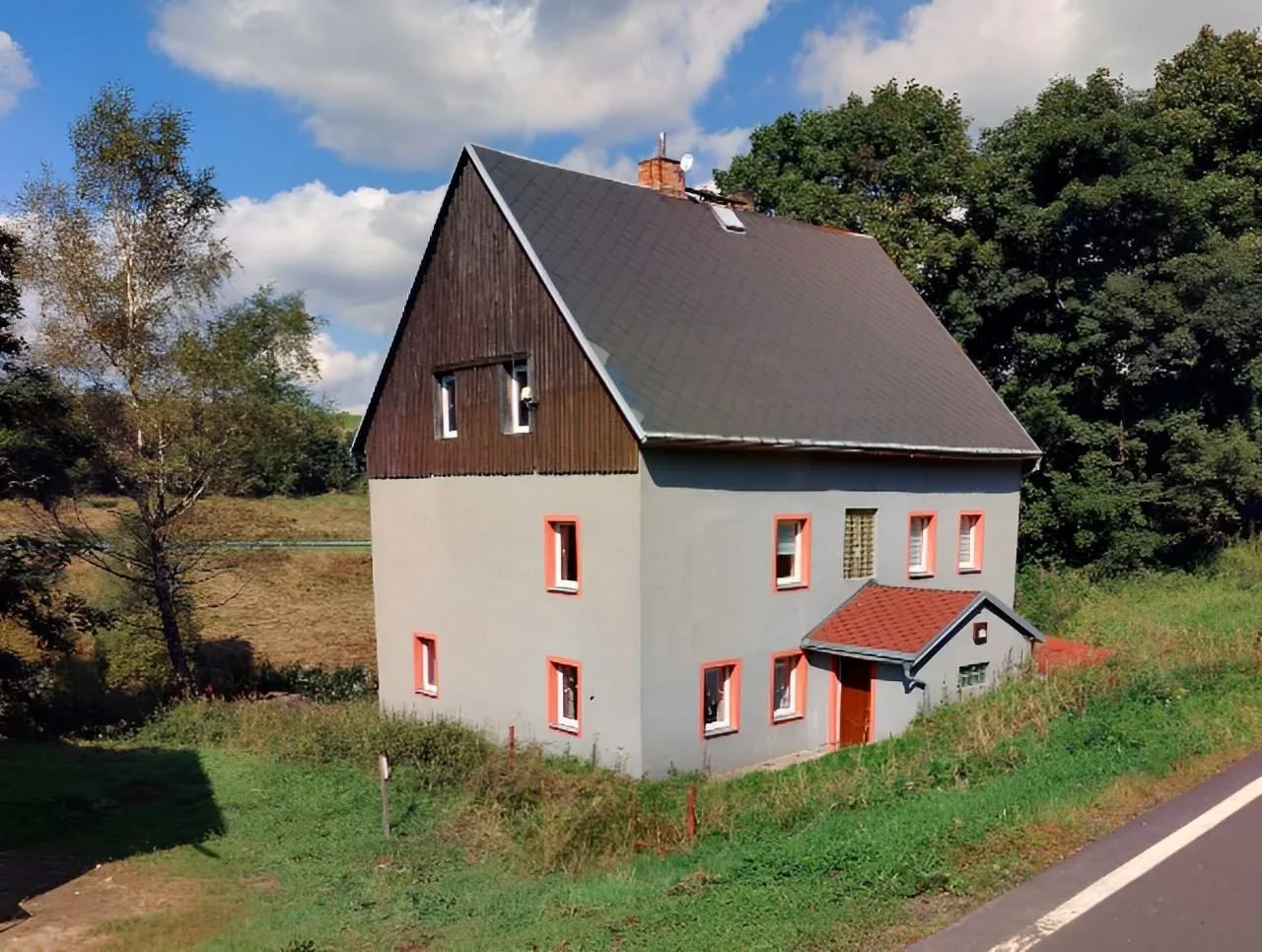 Chata Na Rozcestí — CABAÑA en Loučná pod Klínovcem