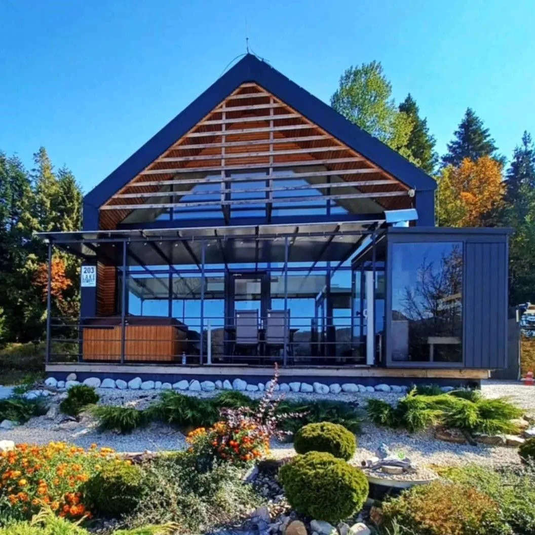 Lake Forest Dedinky Resort