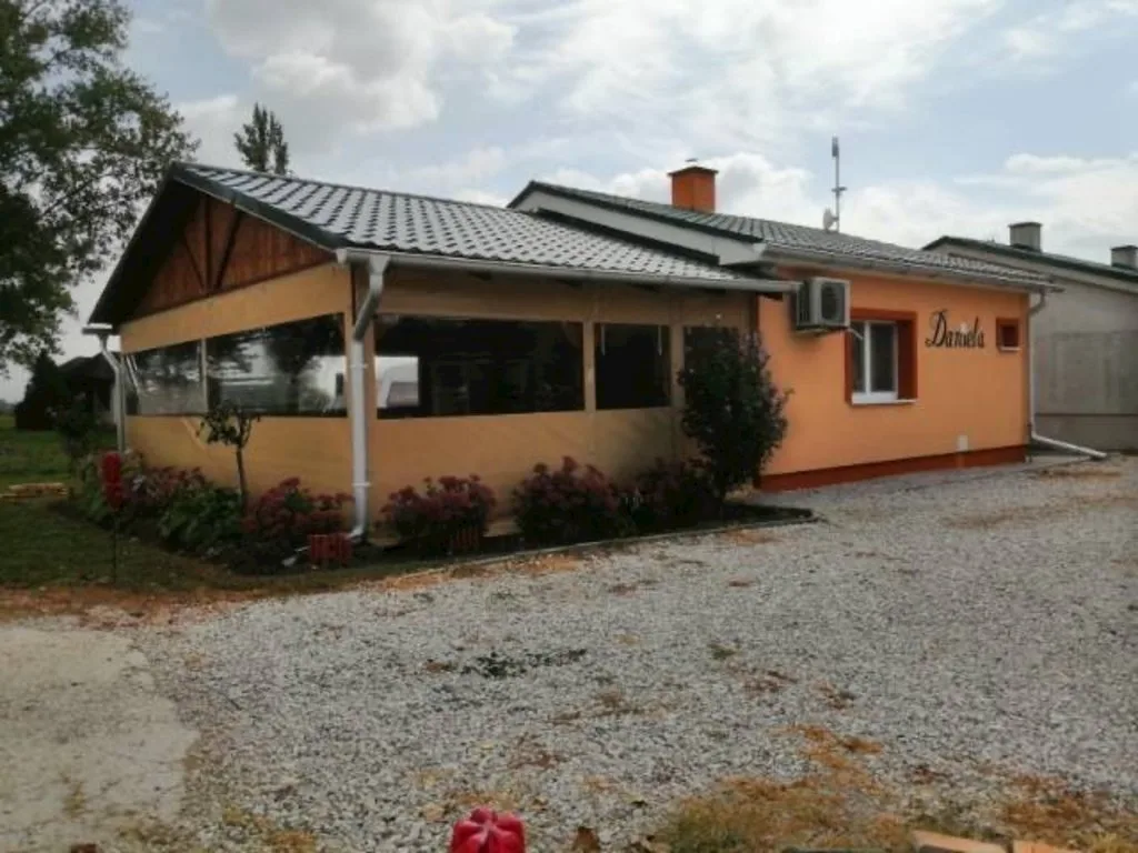 Apartmánová chata Daniela — CHALÉ em Diakovce
