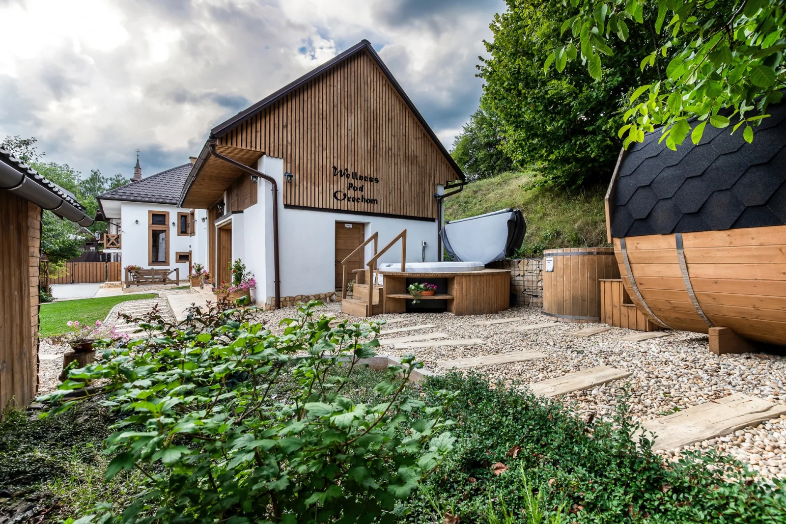 Chata Vlčia Skala — CABIN in Heľpa