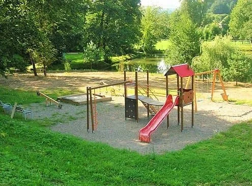 Chalupa pod lesom — zdjęcie 5