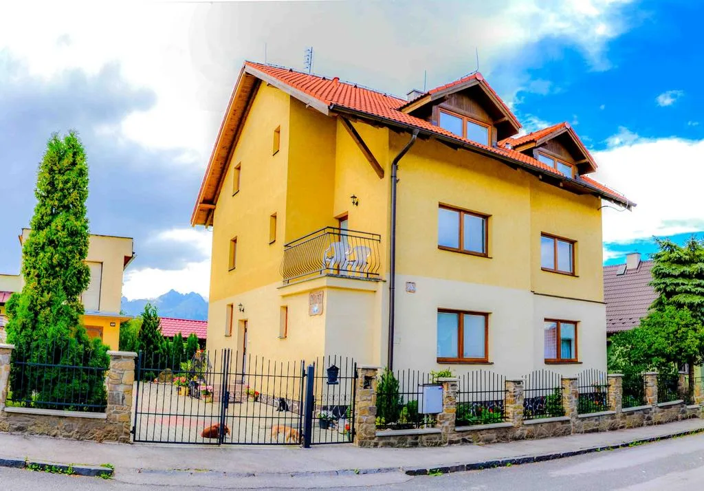 Penzión Gardoš — PENSION in Kežmarok