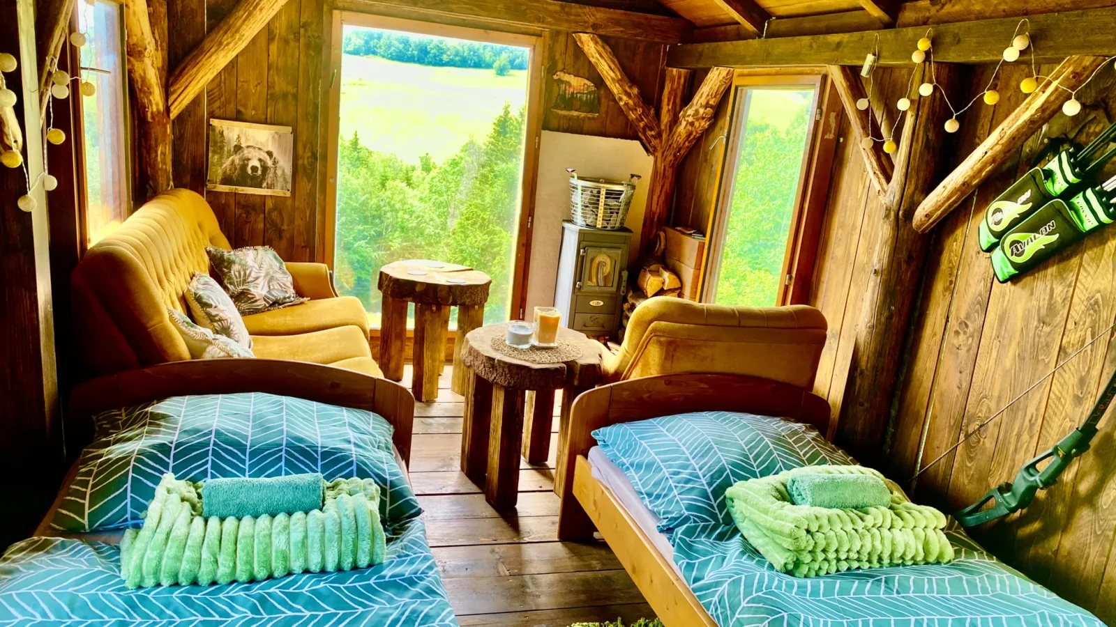 Horská panoramatická útulňa Medvedí Brloh — photo 4