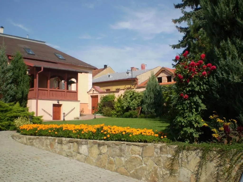 Penzión Rodina — PENSION in Levoča