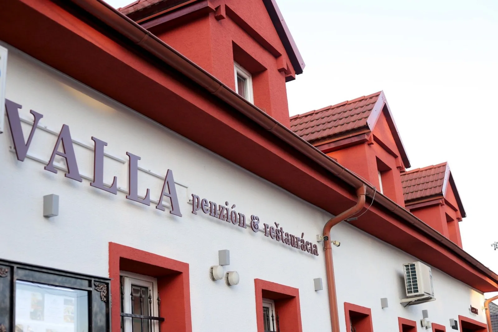 VALLA penzión & reštaurácia — CASA DE HUÉSPEDES en Malacky