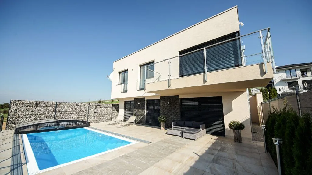 Elite House