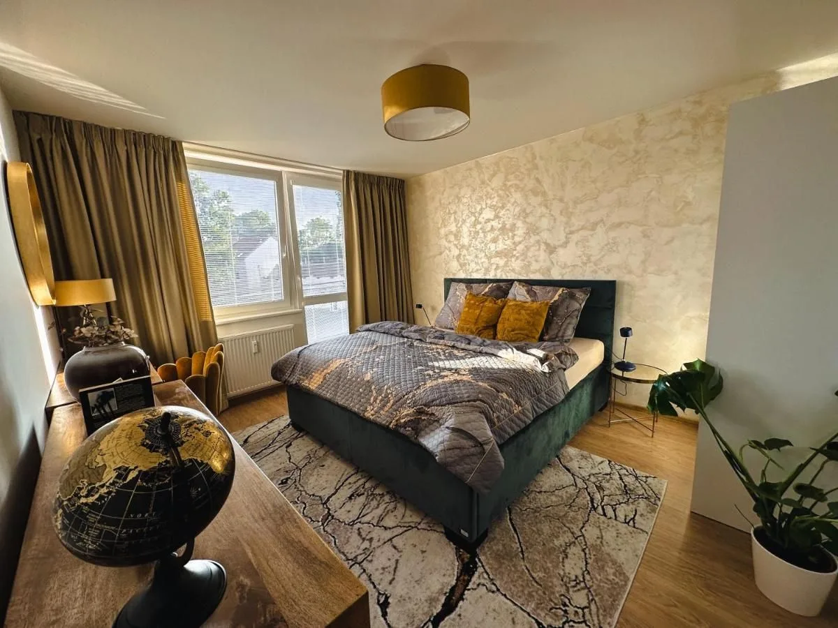 City Comfort Retreat — APARTMÁN v obci Nové Zámky