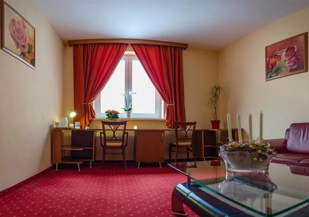 Hotel West — 7. fénykép