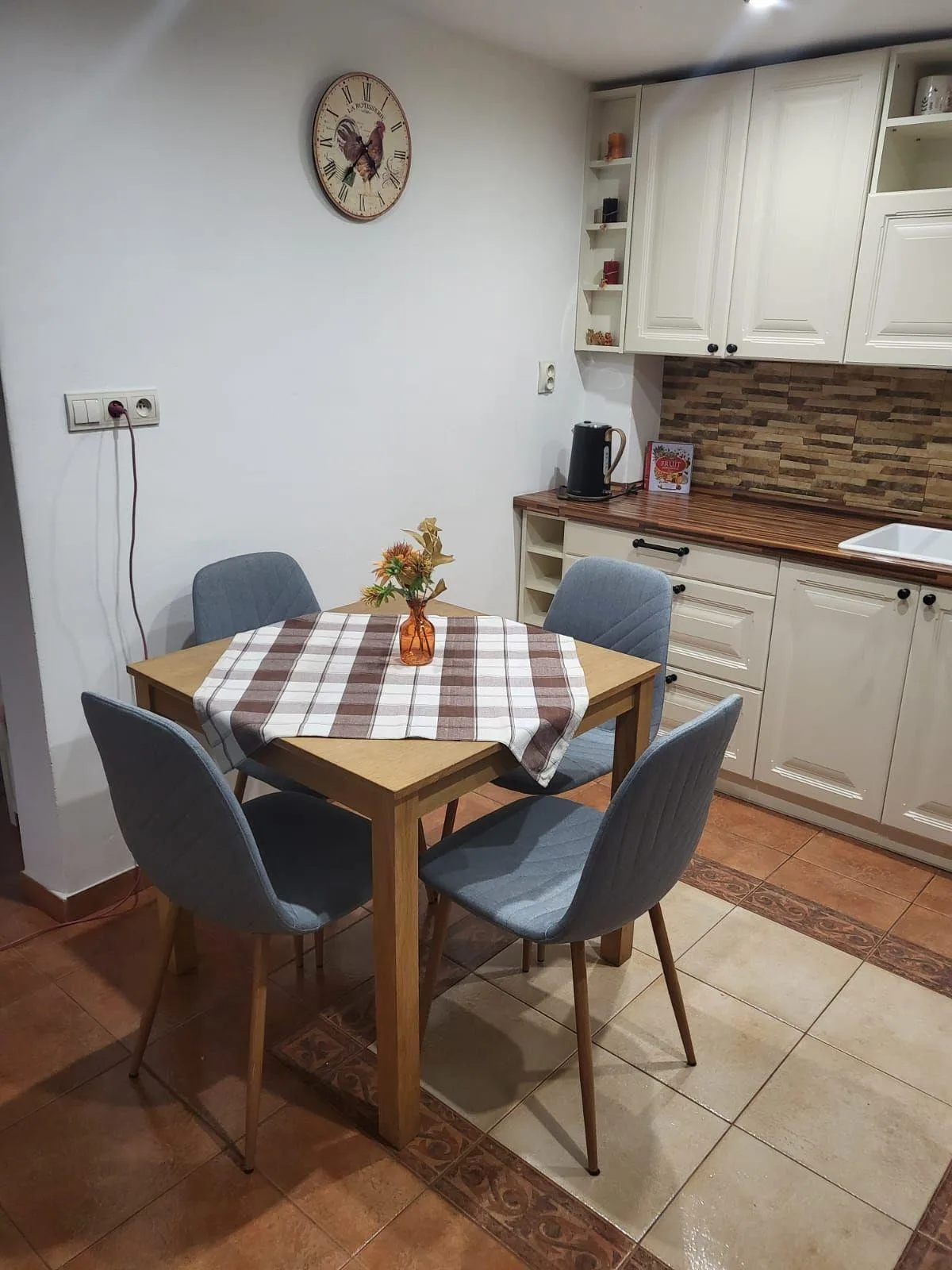 Cottage House — photo 4