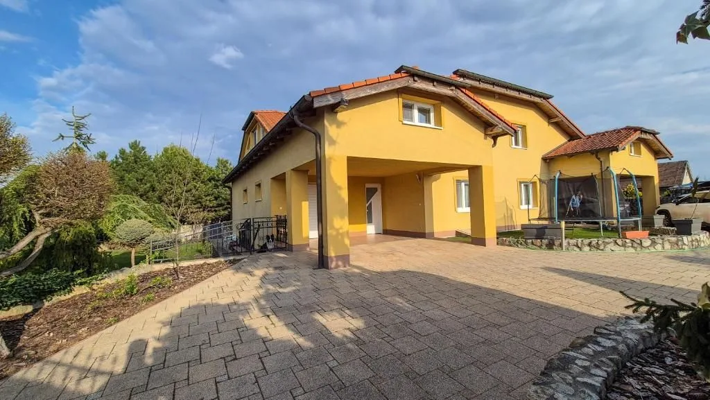 MaMa Apartment — APARTAMENTO en Sereď