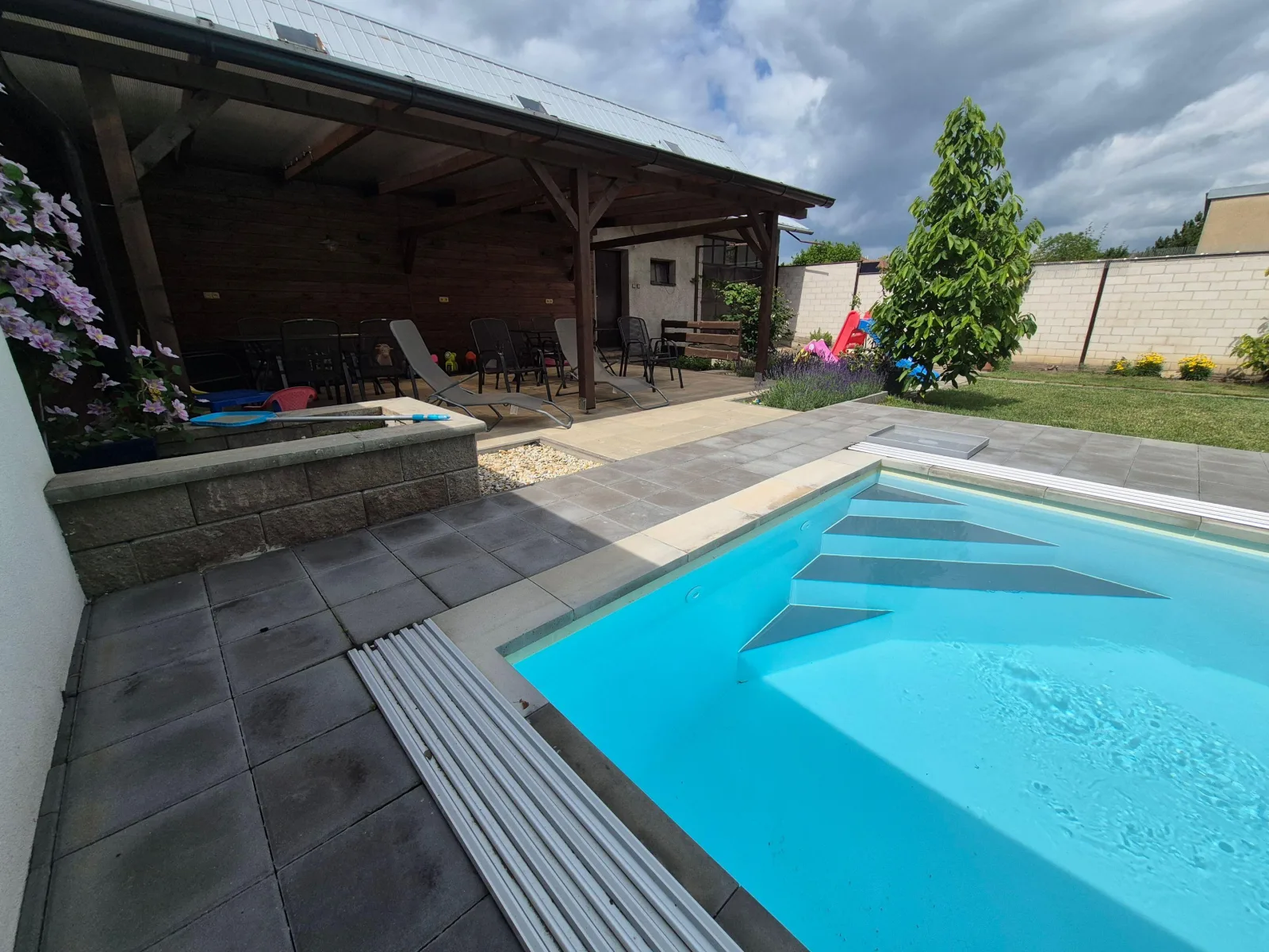 Friendly house — photo 3