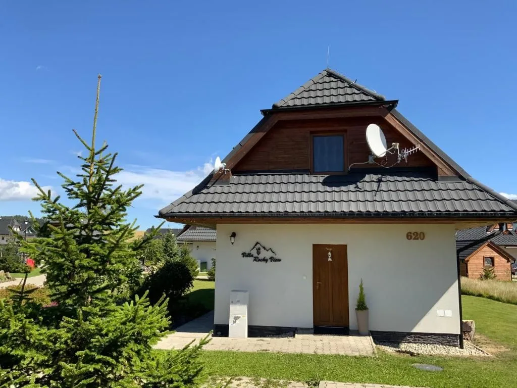 Villa Rocky View