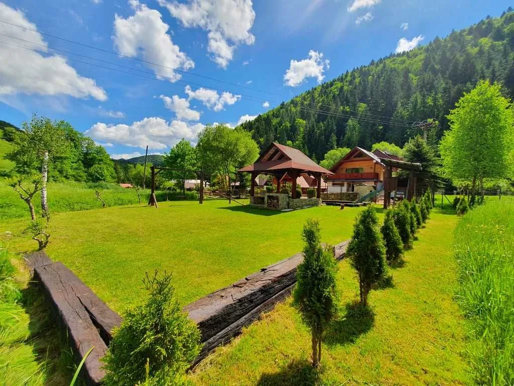 Zázrivský dvor - Chata Magura — DOMEK w Zázrivá