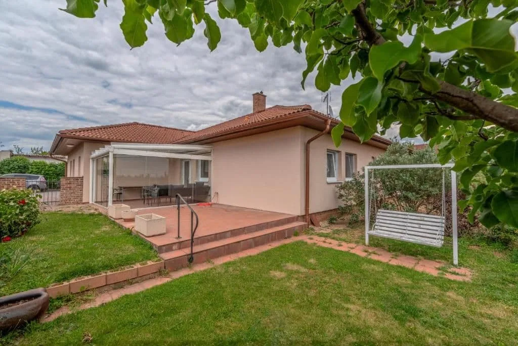 Suchohrdelská VILLA u vinařství LAHOFER — снимка 2