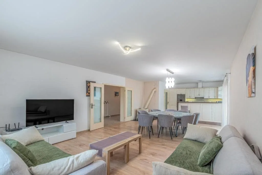 Suchohrdelská VILLA u vinařství LAHOFER — снимка 4