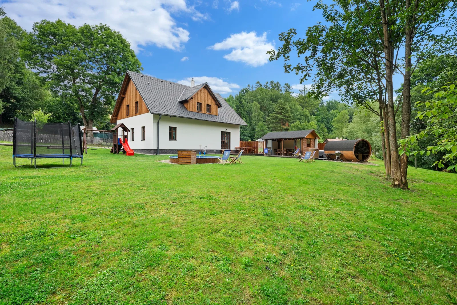 Chalupa U kouzelné lípy — CHALET in Dolní Moravice